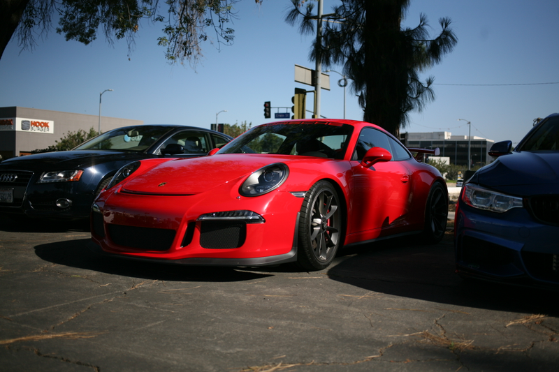 Illustration for article titled Supercar Sunday. Here are pictures.